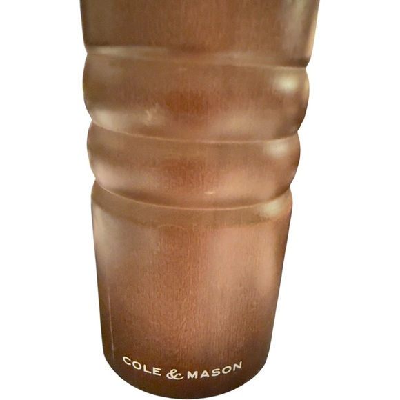 🌹𝐂𝐎𝐋𝐄 & 𝐌𝐀𝐒𝐎𝐍 𝐖𝐎𝐎𝐃𝐄𝐍 𝟏𝟐“ 𝐏𝐄𝐏𝐏𝐄𝐑 𝐌𝐈𝐋𝐋 𝐆𝐑𝐈𝐍𝐃𝐄𝐑-𝐒𝐈𝐋𝐕𝐄𝐑 𝐀𝐂𝐂𝐄𝐍𝐓𝐒 - Picture 2 of 6